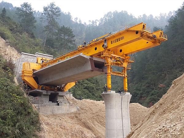 湖北武汉铁路架桥机温馨提示