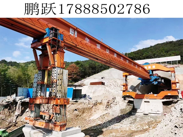 120 吨铁路架桥机：铁路建设的 “空中脊梁” 架设者